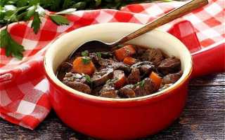 Говядина тушёная с овощами на сковороде — мягкая и вкусная