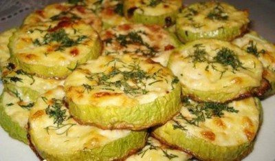 Кабачки, запеченные в мультиварке