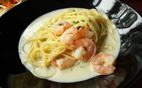 макароны с креветками