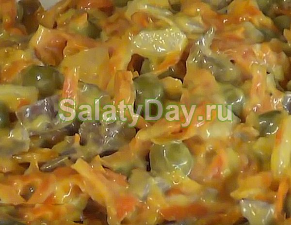 Салат Купеческий с мясом, горошком и овощами