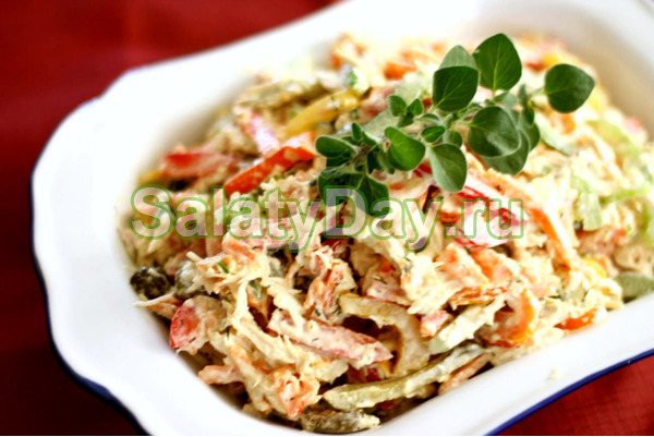 Салат пражский с болгарским перцем и говядиной и свининой